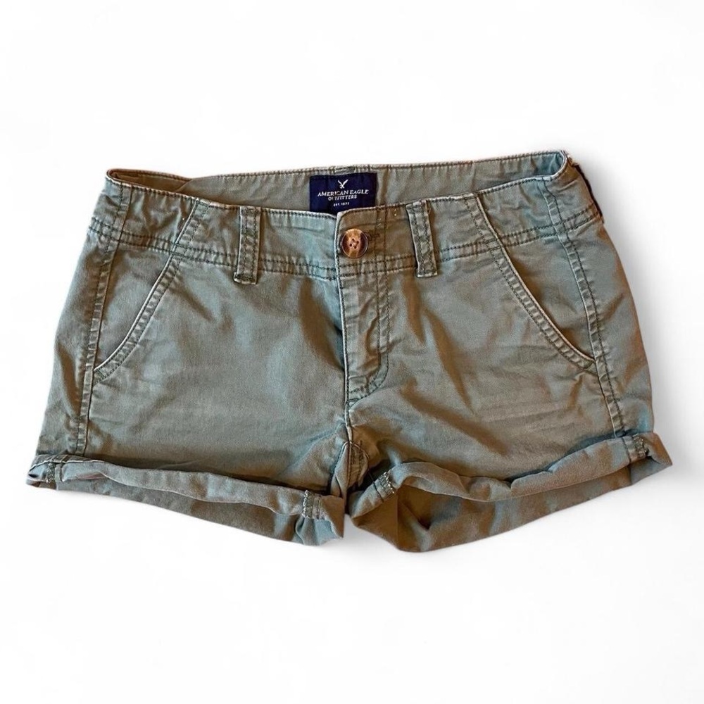 American Eagle Outfitters Olive Green Women's Chino Roll-Cuff AE Shorts Size 00
